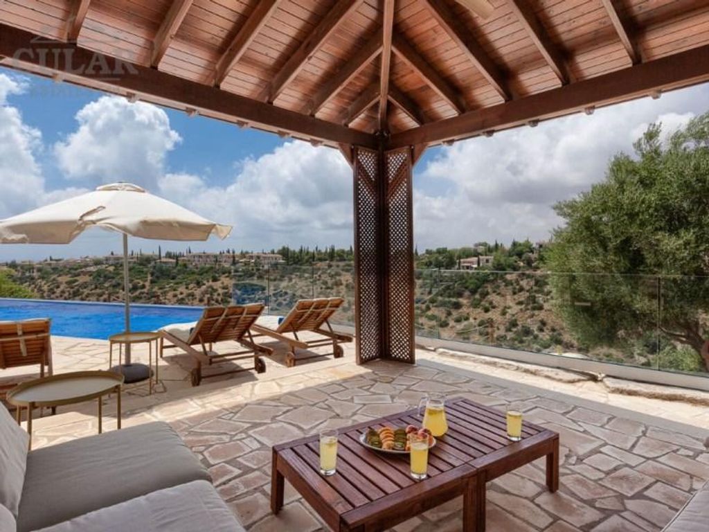 4 room luxury Villa for sale in Aphrodite Hills, Cyprus 94461225