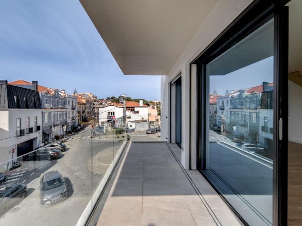 3 room luxury Flat for sale in Monte Estoril, Cascais e Estoril
