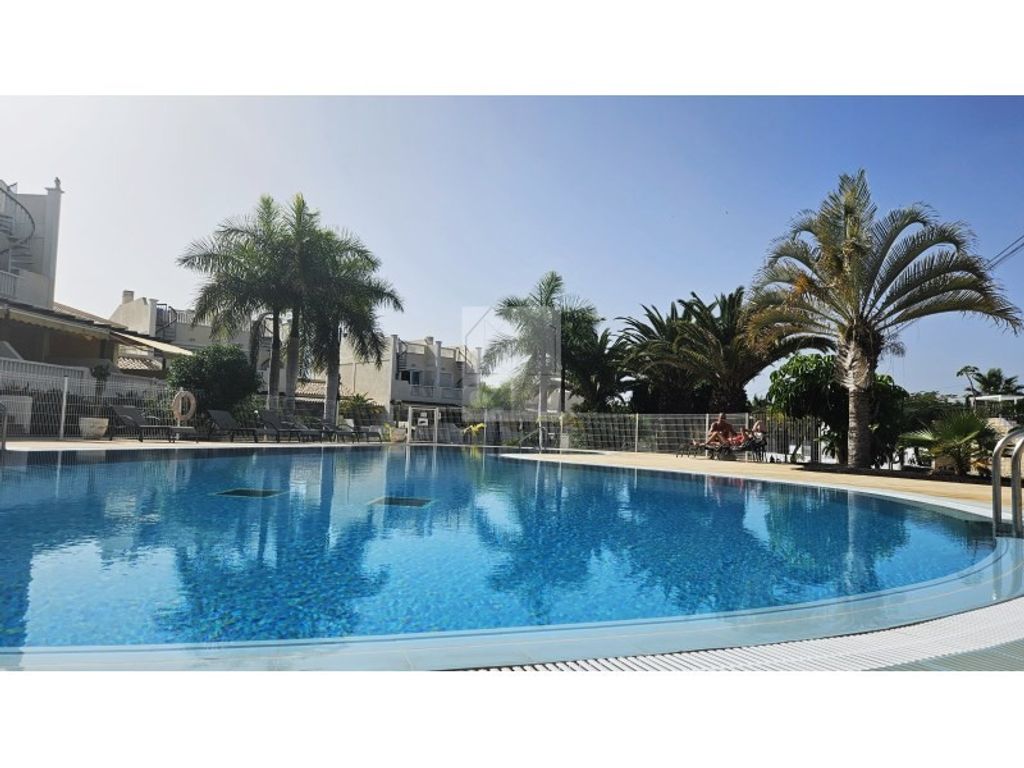 Luxury Semidetached House for sale in Arona, Canary Islands 129624977