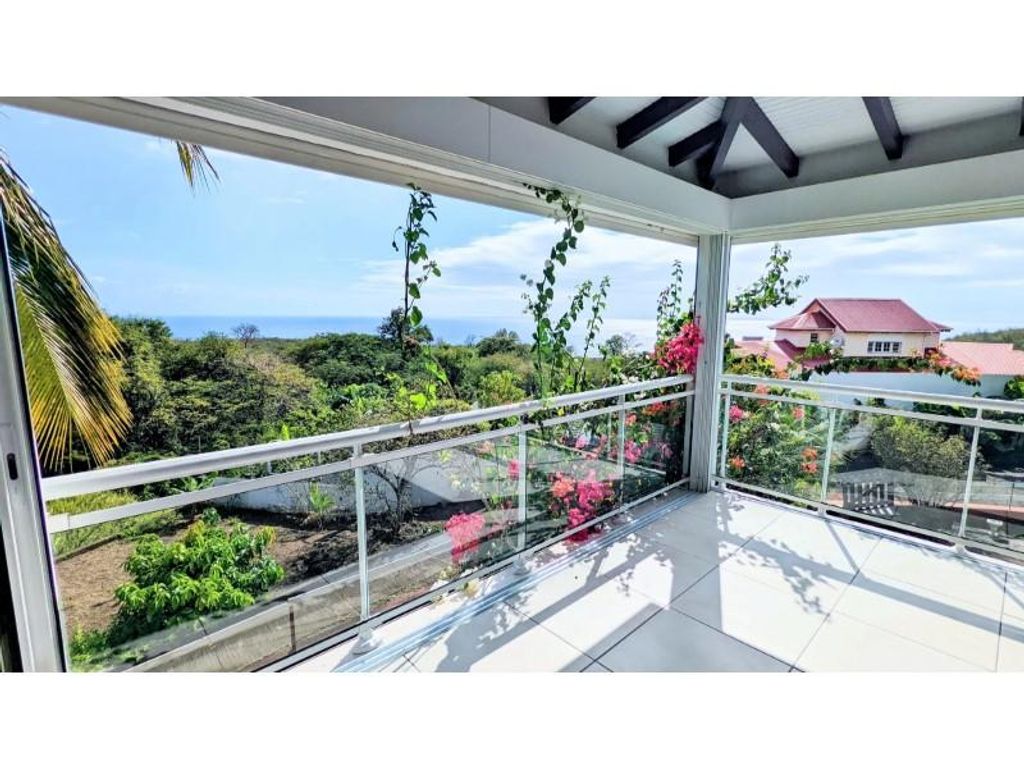 8 room luxury Villa for sale in BasseTerre, Guadeloupe 129860329