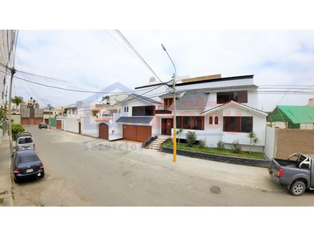 Vivienda de alto standing de 421 m2 en alquiler Chiclayo, Lambayeque 58690045