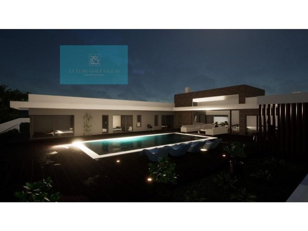 4 room luxury House for sale in Almada, Portugal 129116807