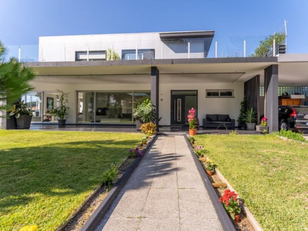 3 room luxury House for sale in Nazaré, Portugal 129400720