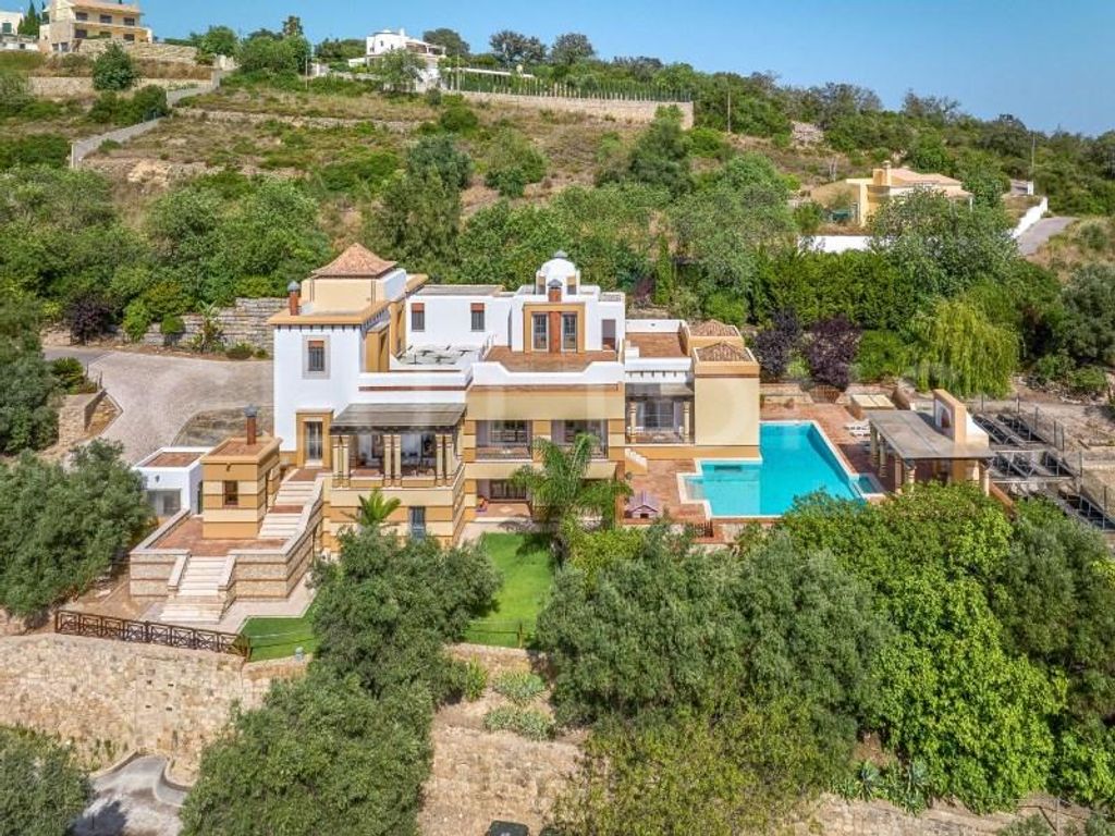 Luxus-Haus mit 4 Schlafzimmer zu verkaufen in Santa Luzia, Loulé ...