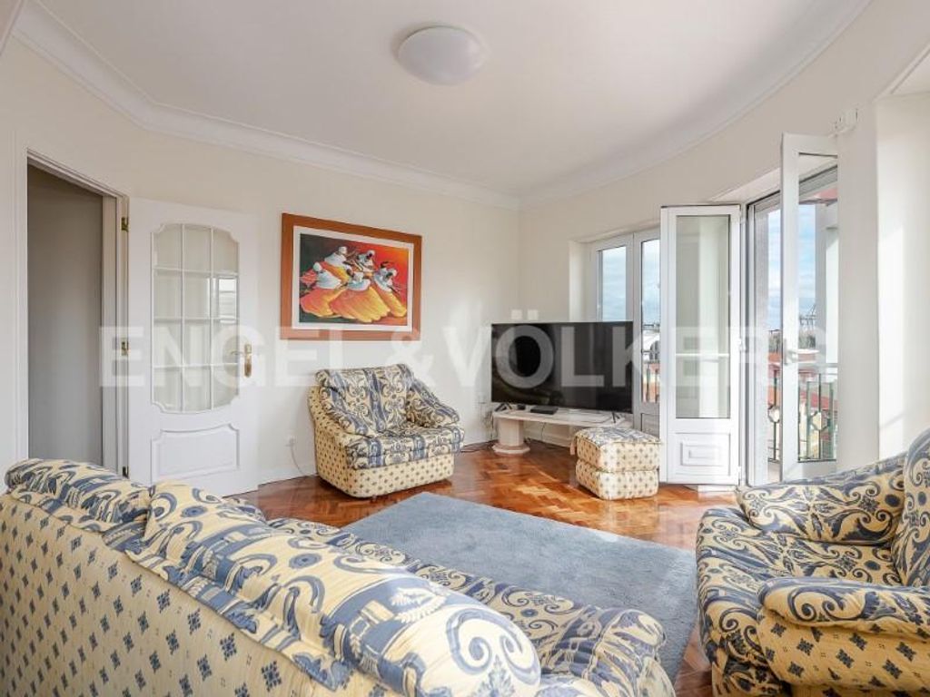 4 room luxury Apartment for sale in Santo Amaro, Lisbon 122517205