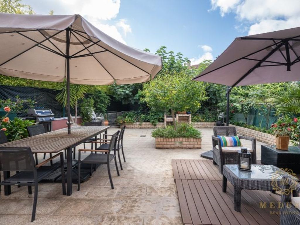 4 bedroom luxury House for sale in Porto, Portugal 129204618