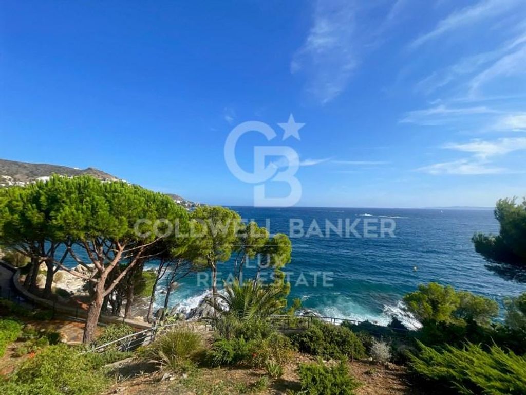 3 room luxury Apartment for sale in Roses, Spain 129263255