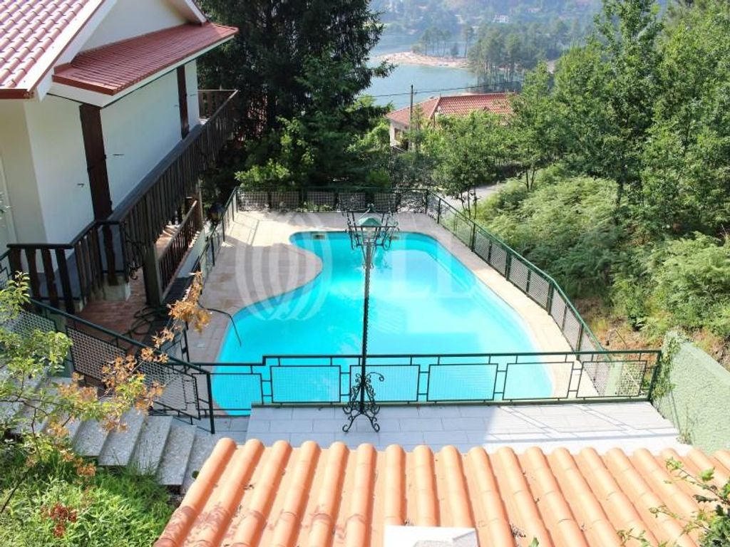 Luxury House for sale in Geres, Terras de Bouro, Distrito de Braga