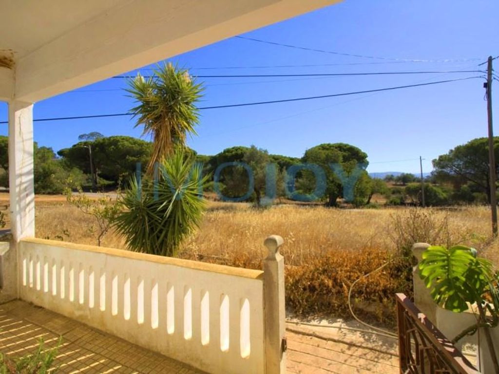 3 room luxury House for sale in Vale de Pegas, Albufeira, Distrito de