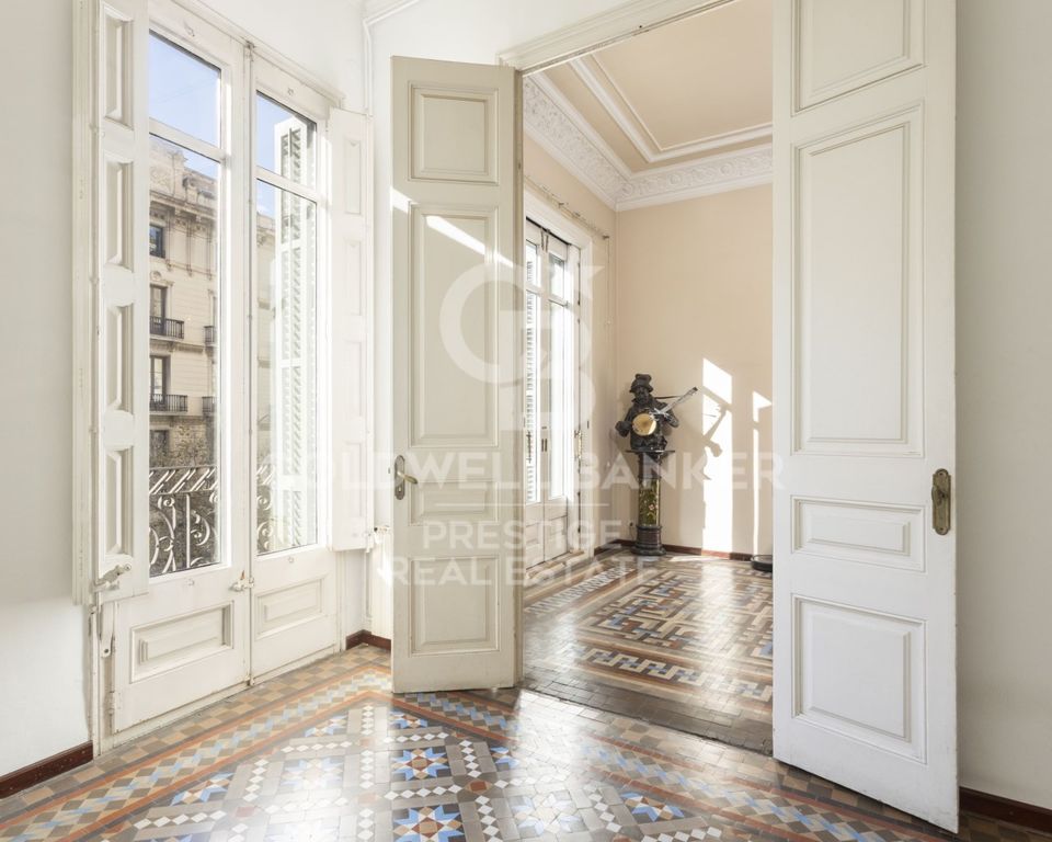 5 room luxury Flat for sale in La Dreta de l'Eixample, Barcelona