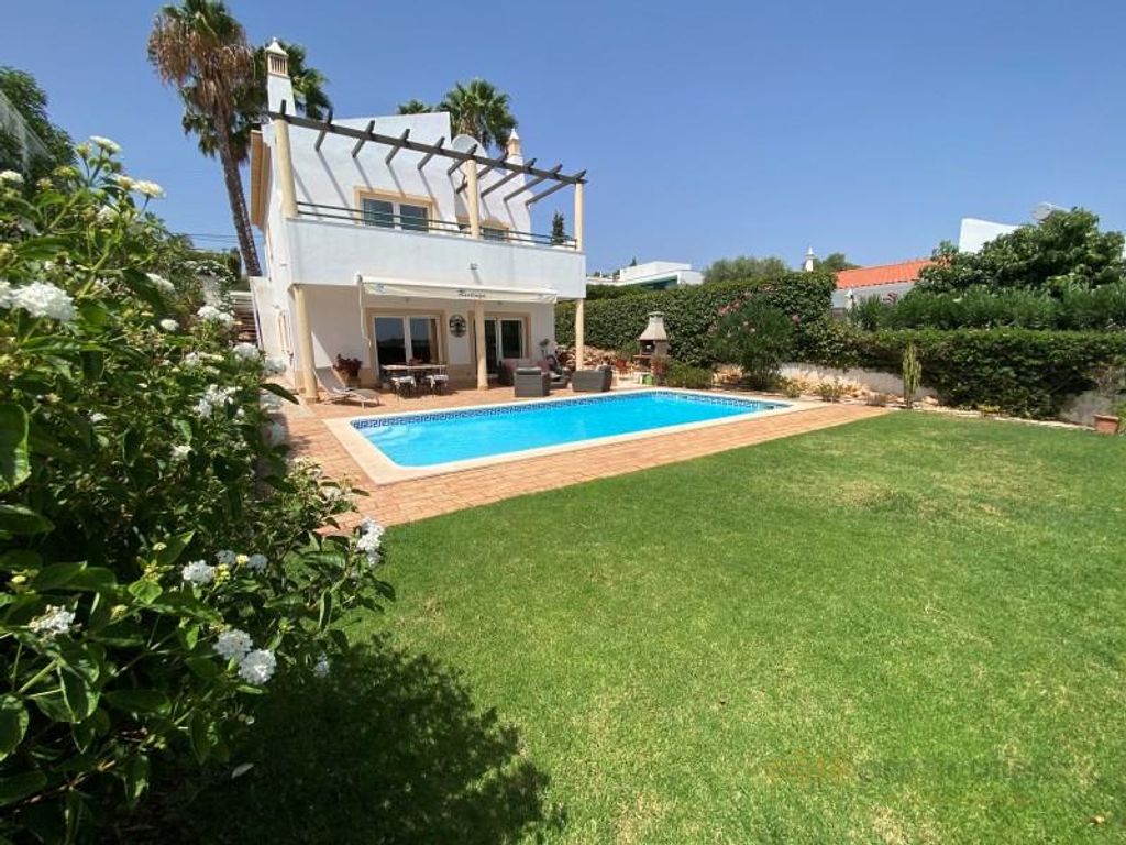 3 room luxury House for sale in Portimão, Portugal 129204528