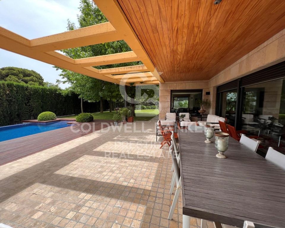 7 room luxury House for sale in Pedralbes, Barcelona, Province of