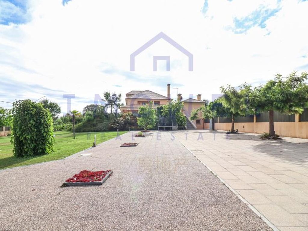 6 room luxury Detached House for sale in Lugar de Barcouco, Mealhada