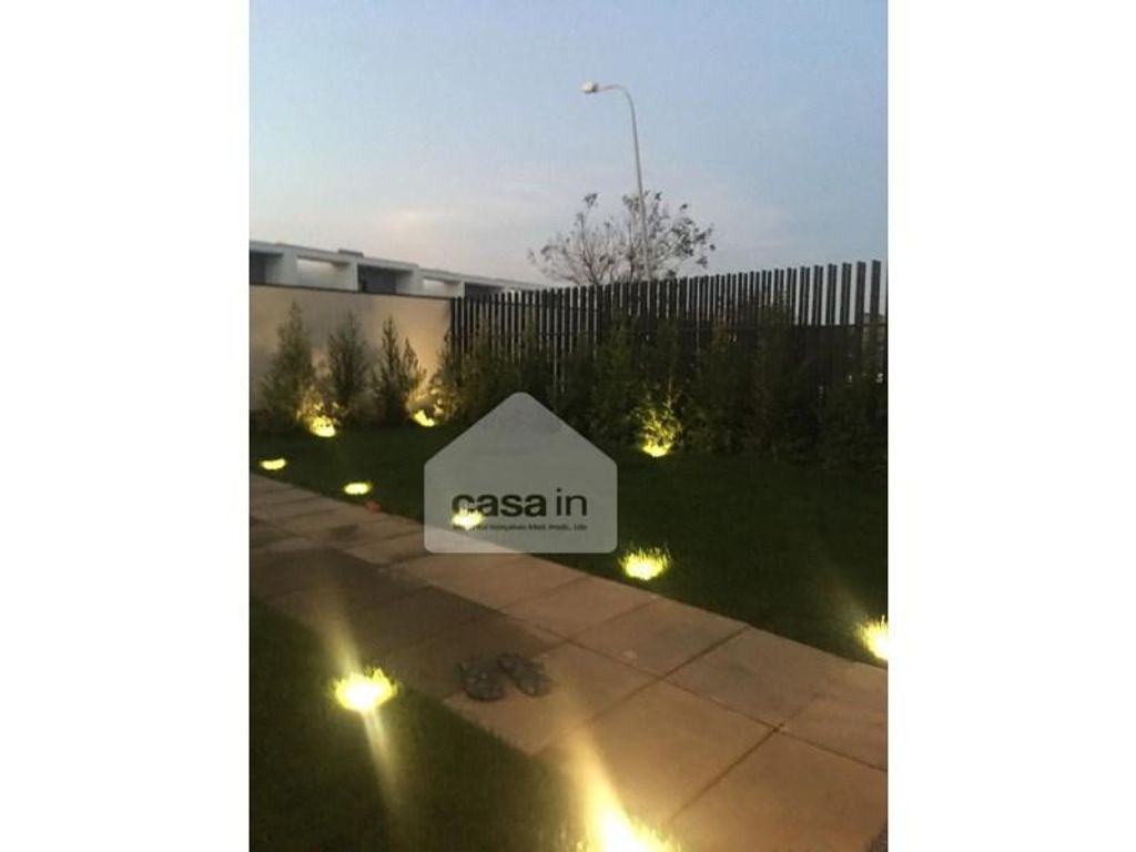 Luxury Detached House for sale in Serra de Carnaxide (Venteira