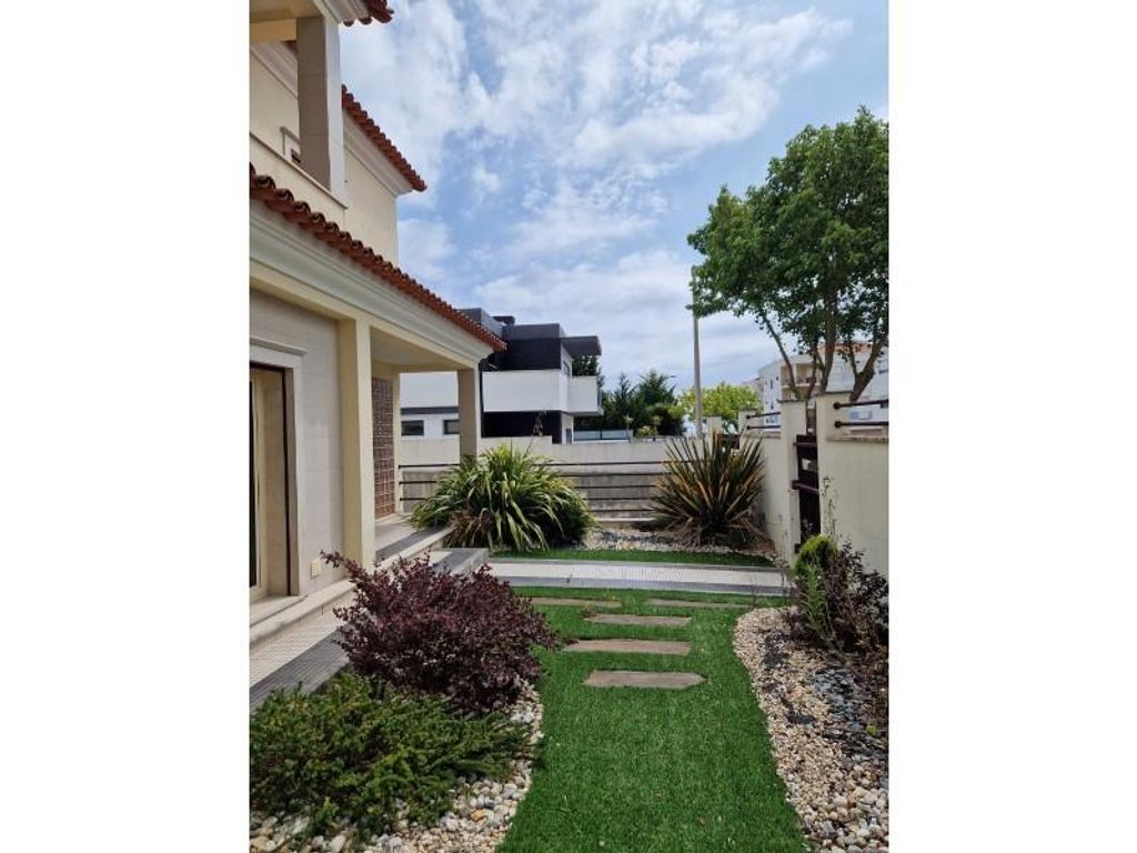 3 bedroom luxury House for sale in Nazare, Nazaré, Distrito de Leiria