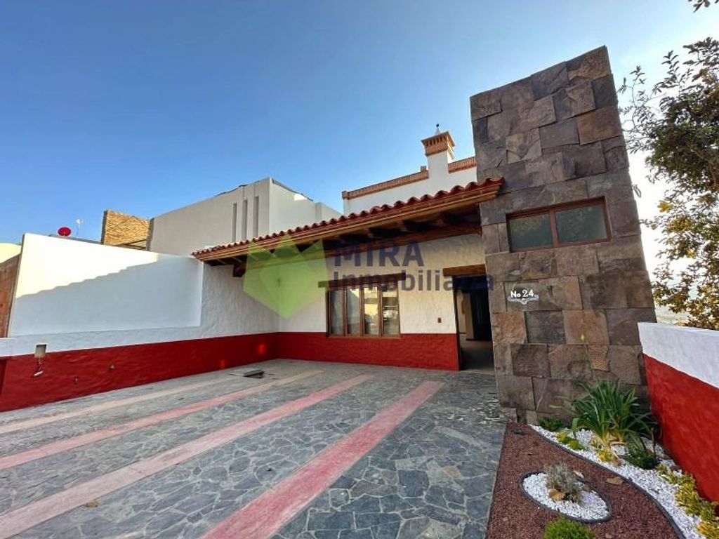 3 room luxury House for sale in Pátzcuaro, Michoacán 129058004