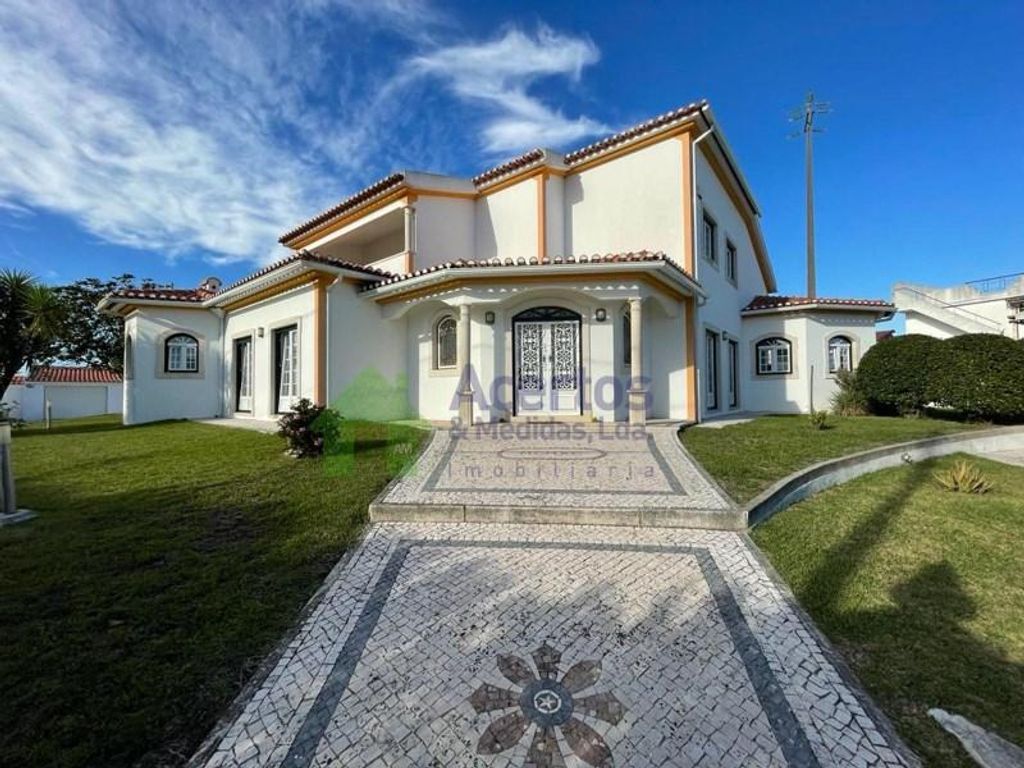 Maison de 5 pièces de luxe en vente à Bombarral, Distrito de Leiria
