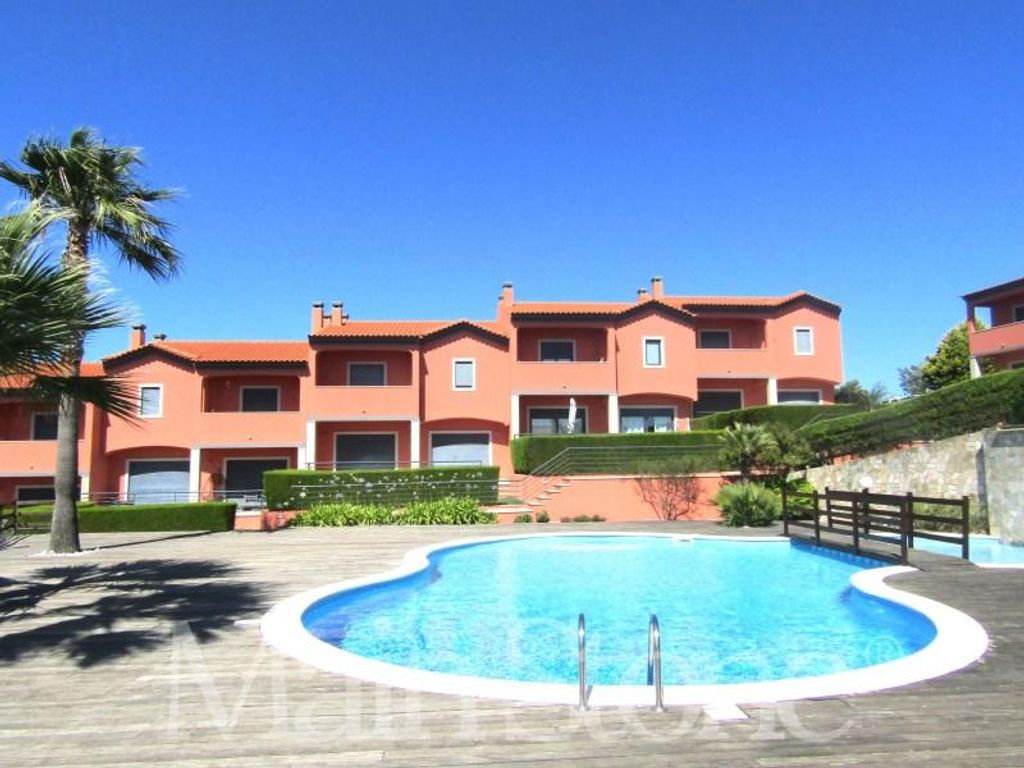 3 Room Luxury House For Sale In Corredoura, Sesimbra, Distrito De 