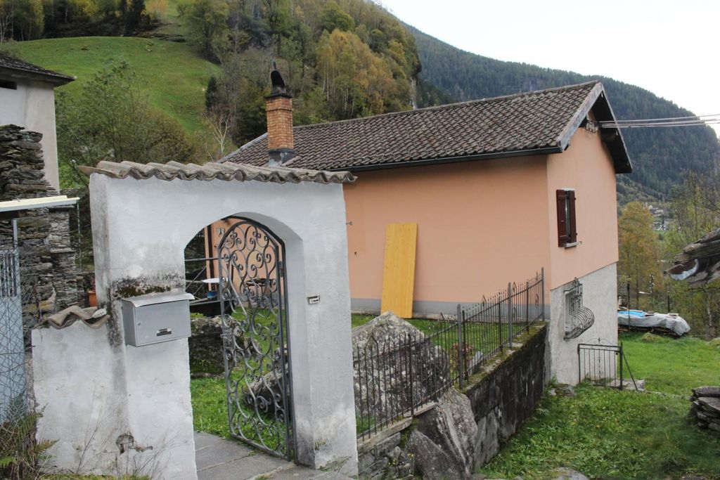 Cauco, Kanton Graubünden, satılık m2, 139 Lüks yeni inşaat 129525475
