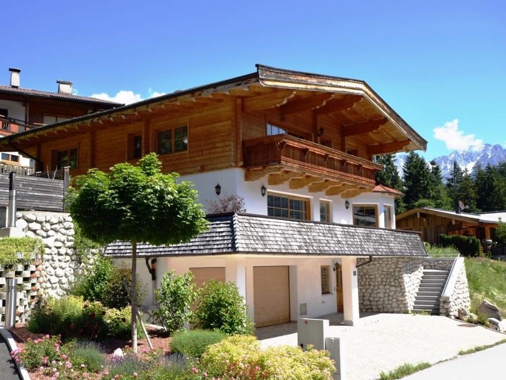 5 Room Luxury Chalet For Sale In Ellmau Austria 74764105