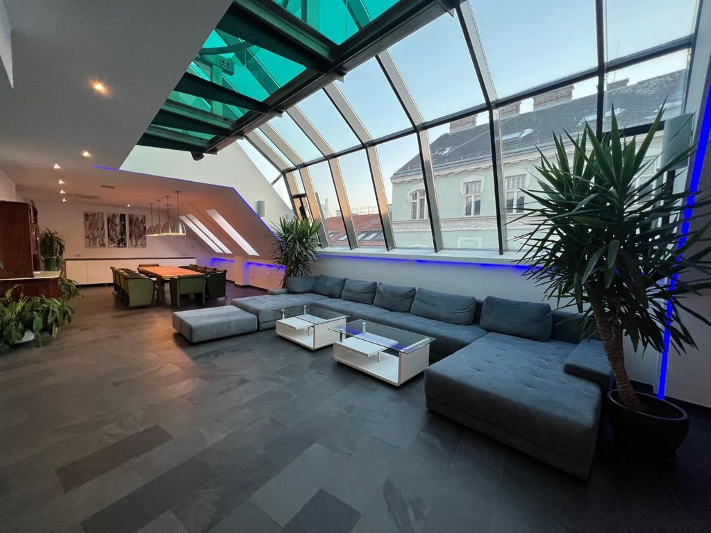 2 bedroom luxury penthouse for sale in Vienna, Austria 128623871