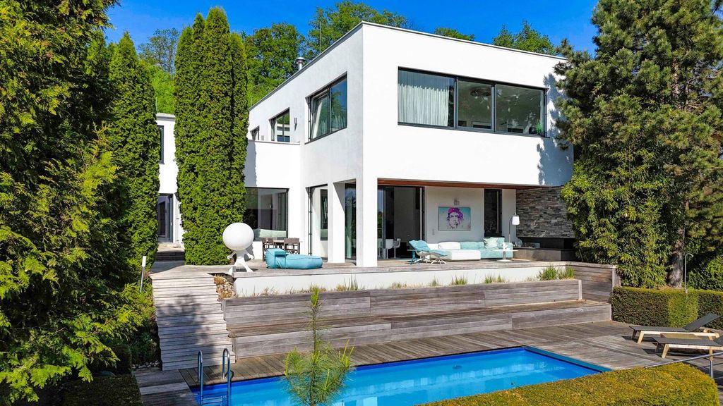 Элитный дом 370 м2 в продажа Schleissheim, Oberösterreich