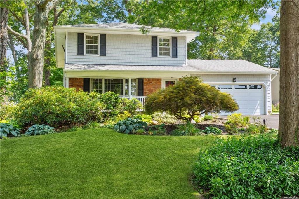 Huis te koop in Commack, New York 129179736