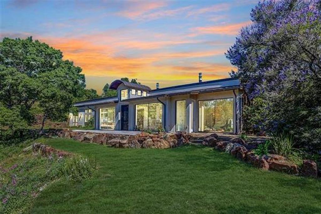 4 bedroom luxury House for sale in Weatherford, Texas 128961311