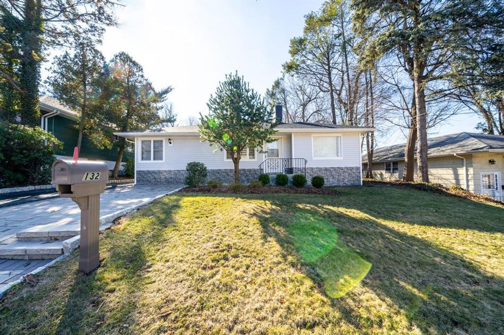 Luxuriöses Haus zu verkaufen in Leonia, USA 128518489