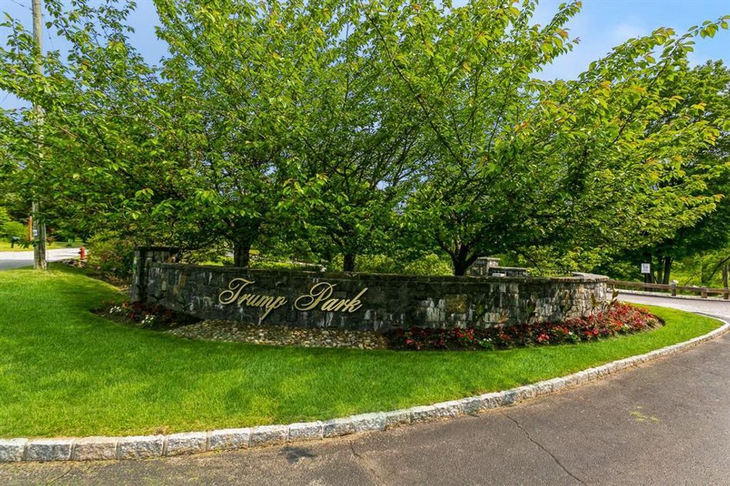 Luxuriöses Stadthaus zu verkaufen in Shrub Oak, New York 128904624