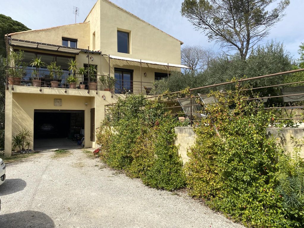 Luxury Villa for sale in Nîmes, France 128811138