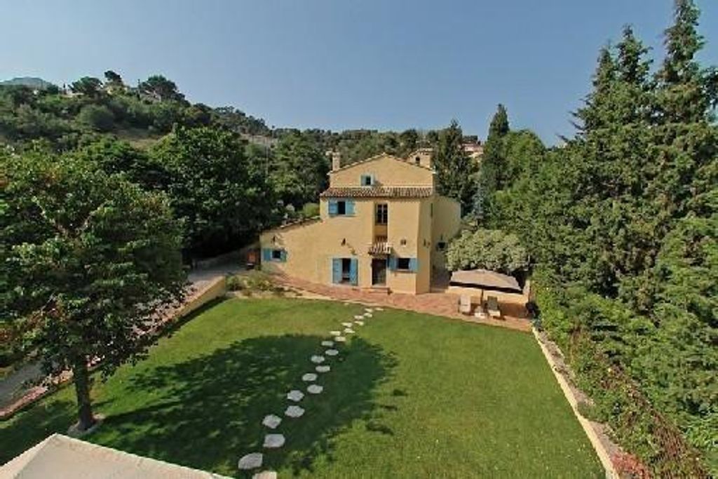 Villa de luxe de 10 pièces en vente Menton, ProvenceAlpesCôte d'Azur