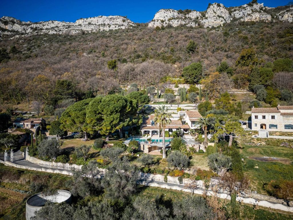 20 room luxury Villa for sale in Vence, France 129379575
