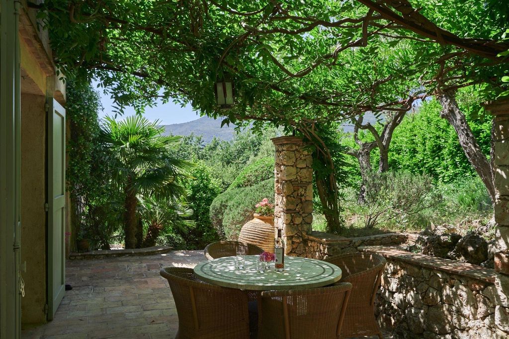 6 room luxury Villa for sale in La CollesurLoup, French Riviera