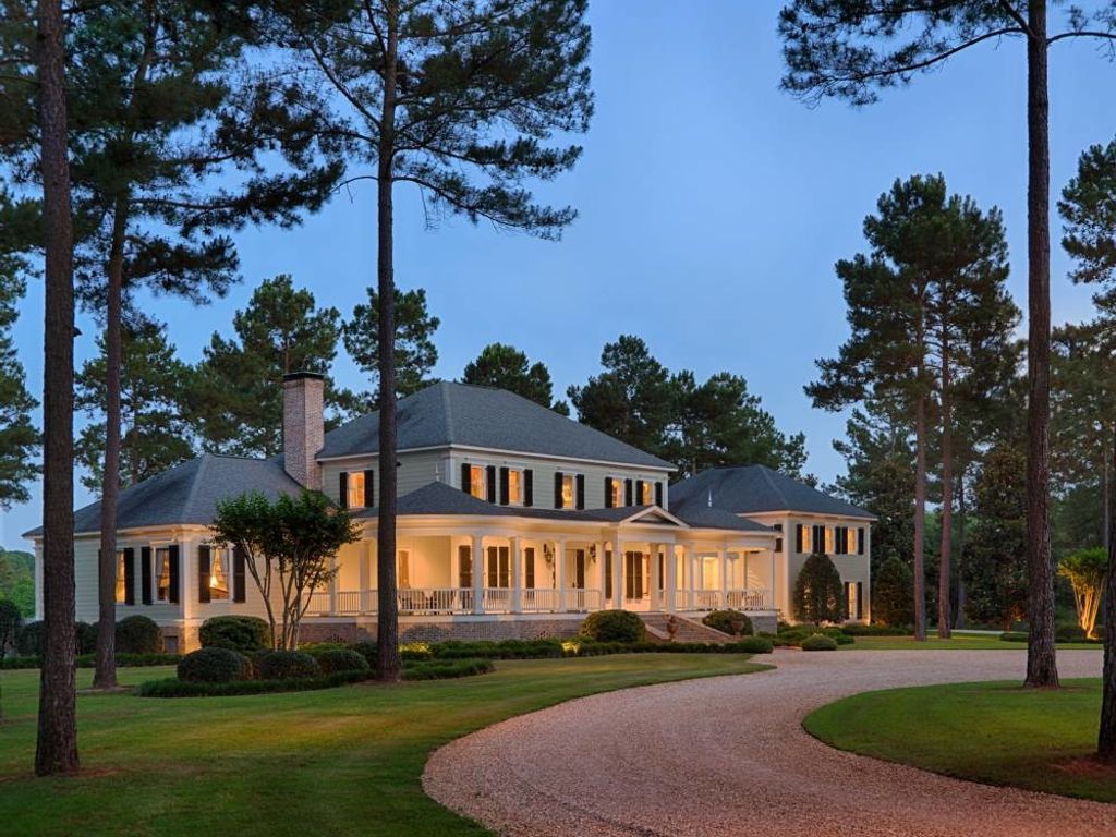 Home complete. Олбани дом. The Gamwell House, Bellingham, Washington.. Villa on Bellingham Bay.