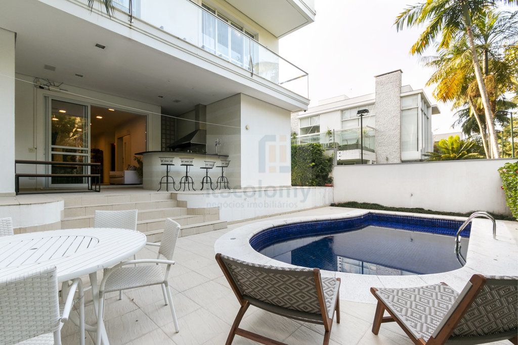 Prestigiosa casa de 510 m² à venda Santana de Parnaíba, Estado de São Paulo