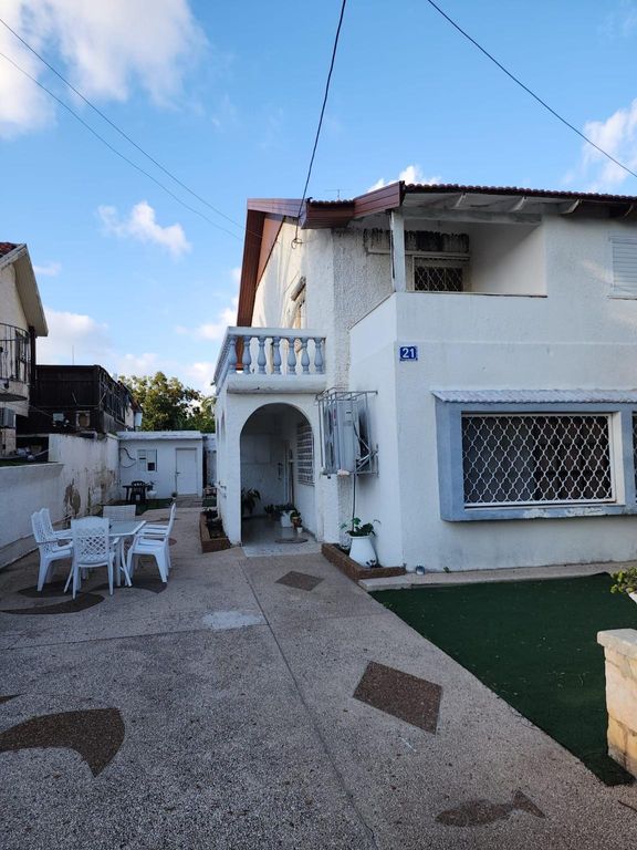 5 room luxury House for sale in Hadera, Israel 128304679