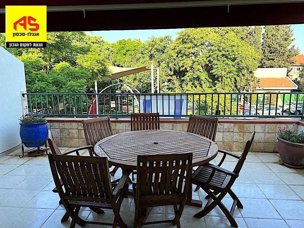 7 room luxury House for sale in Raanana, Israel 129373308