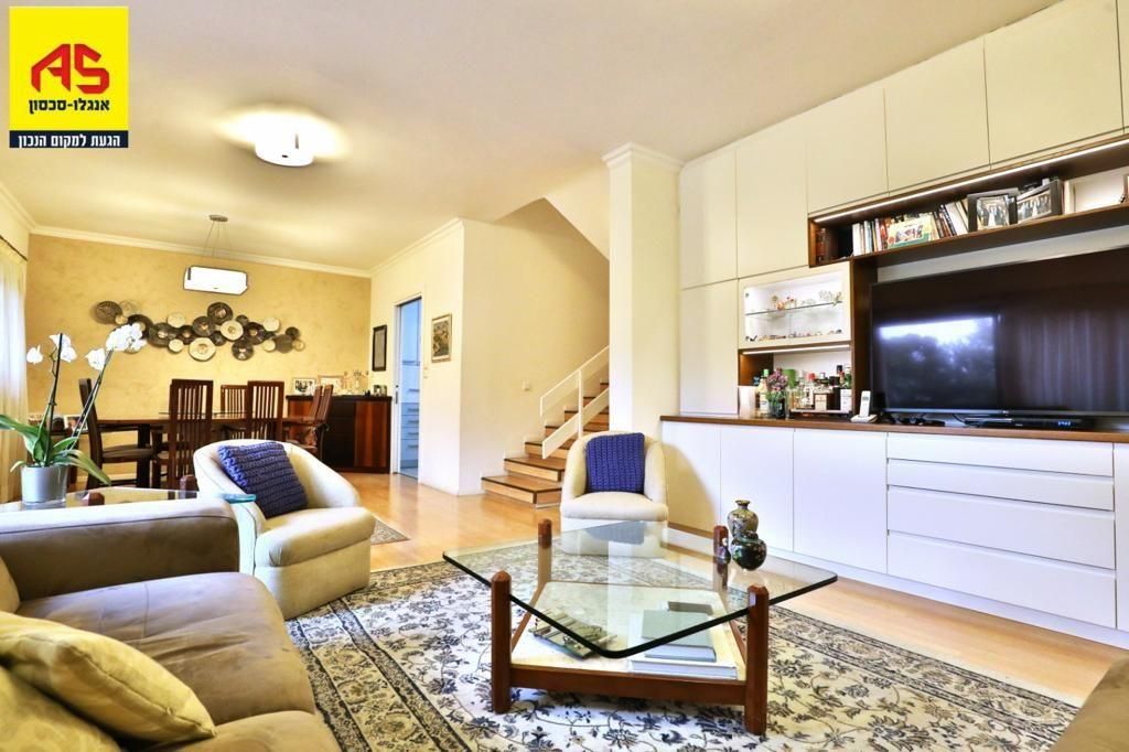 7 room luxury House for sale in Raanana, Central District 128298686