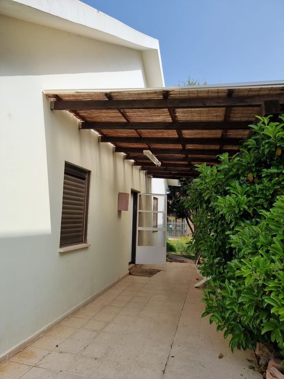 Luxuriöses Haus zu verkaufen in Tel Mond, Central District 124381605