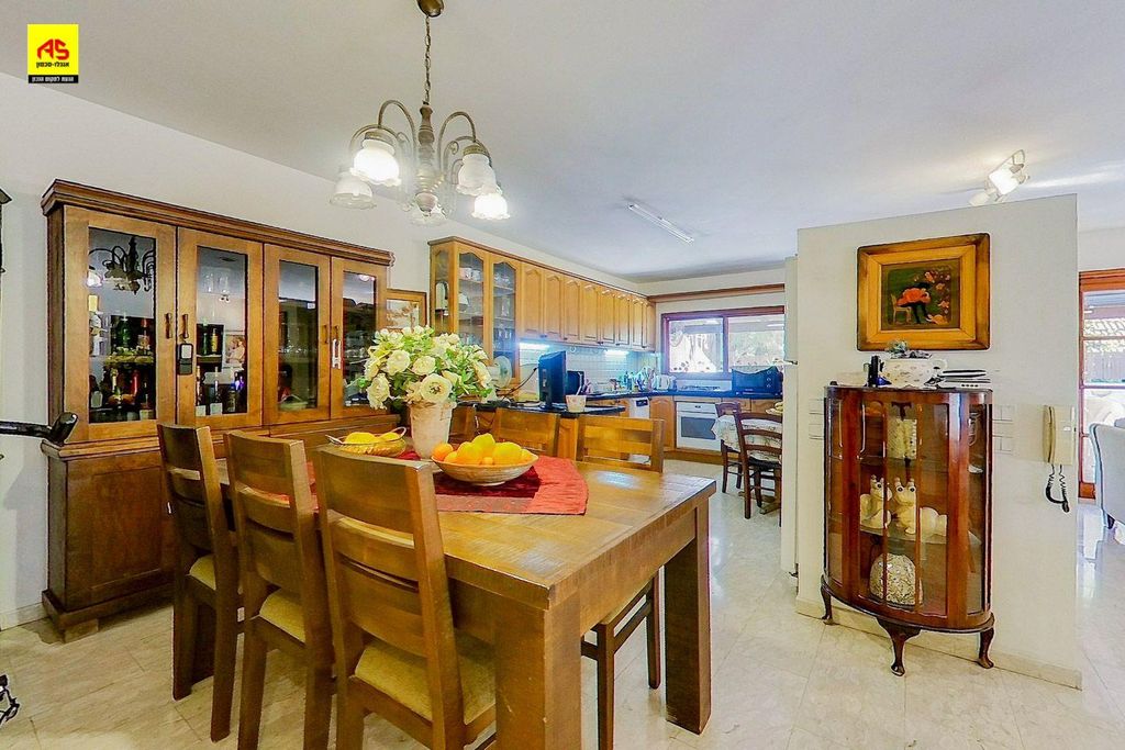 Luxury House for sale in Raanana, Israel 129600674