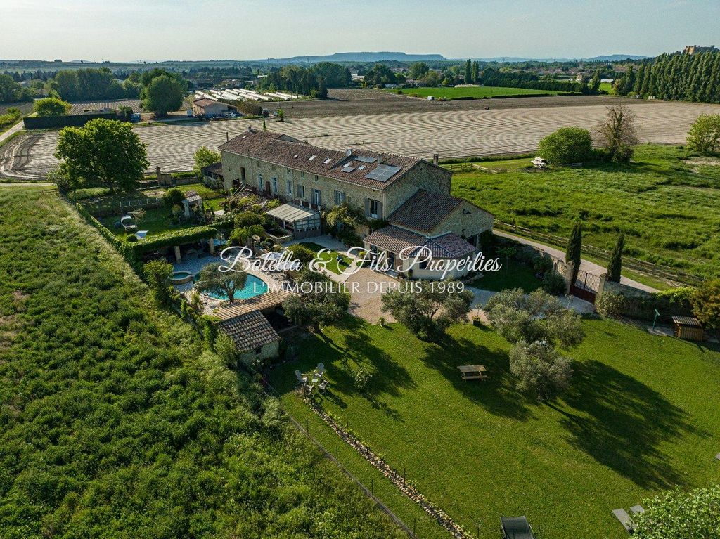 Villa de 18 pièces de luxe en vente ChâteauneufduPape, France 128515229