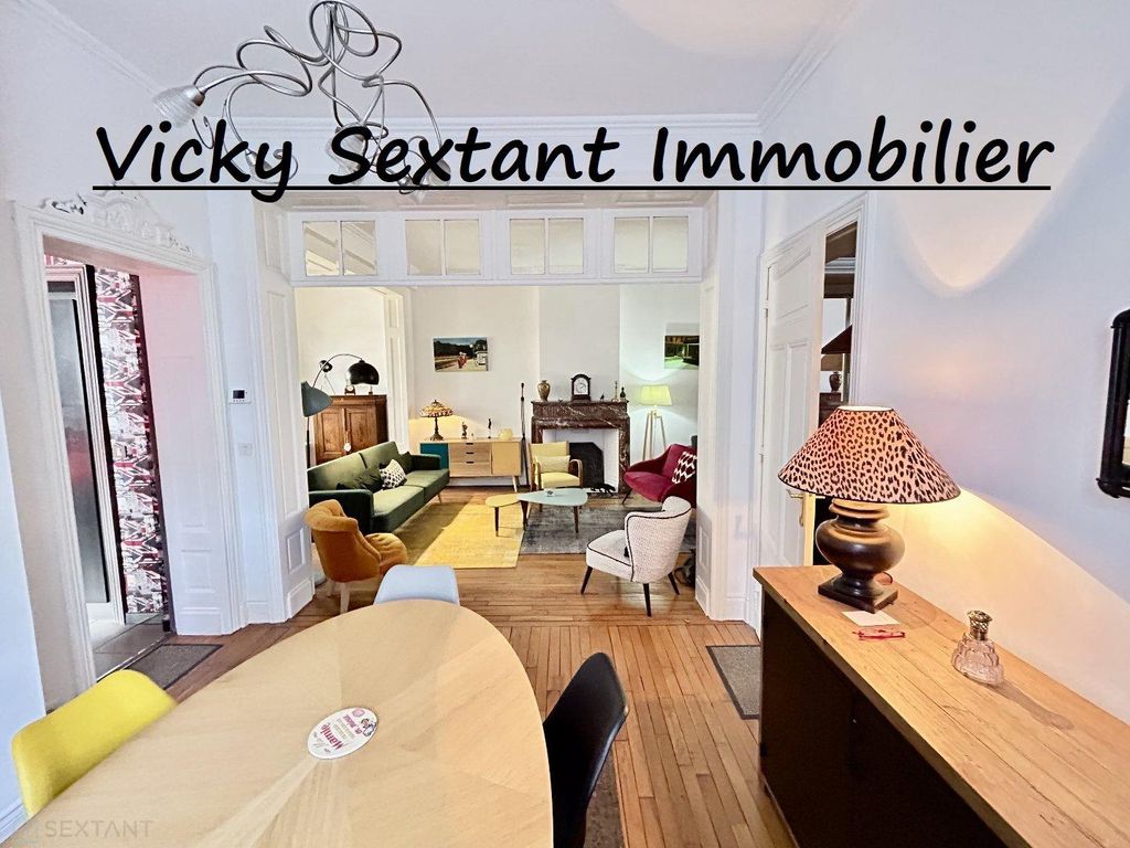 À venda Mansão, Douai, França 128816023