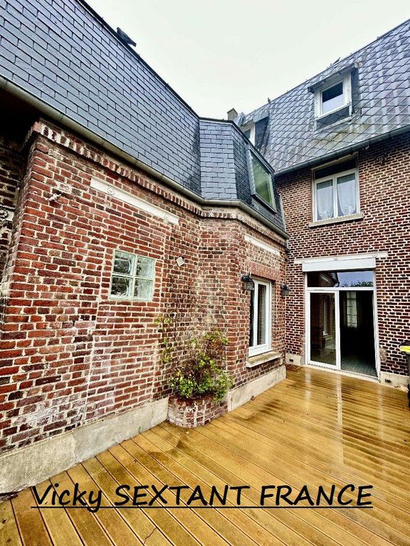 고급 빌라 옥내 면적 183 m² 매매 Arras, 프랑스 129166700