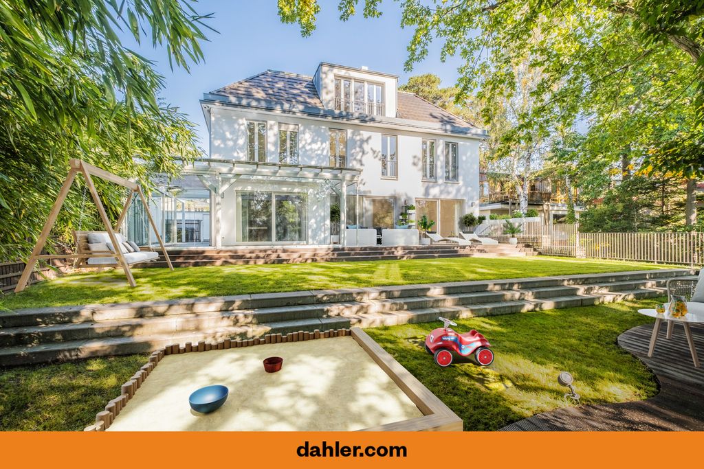 9 room luxury Villa for sale in Berlin, Land Berlin 128144293