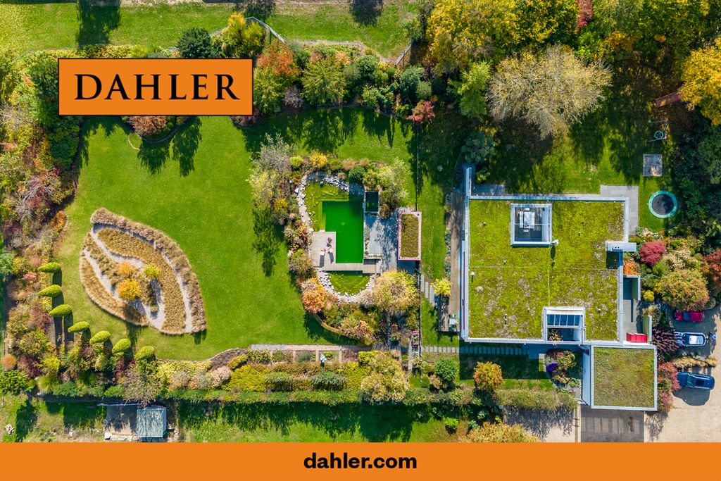 7 room luxury House for sale in Stuttgart Mühlhausen, Mühlhausen, Baden