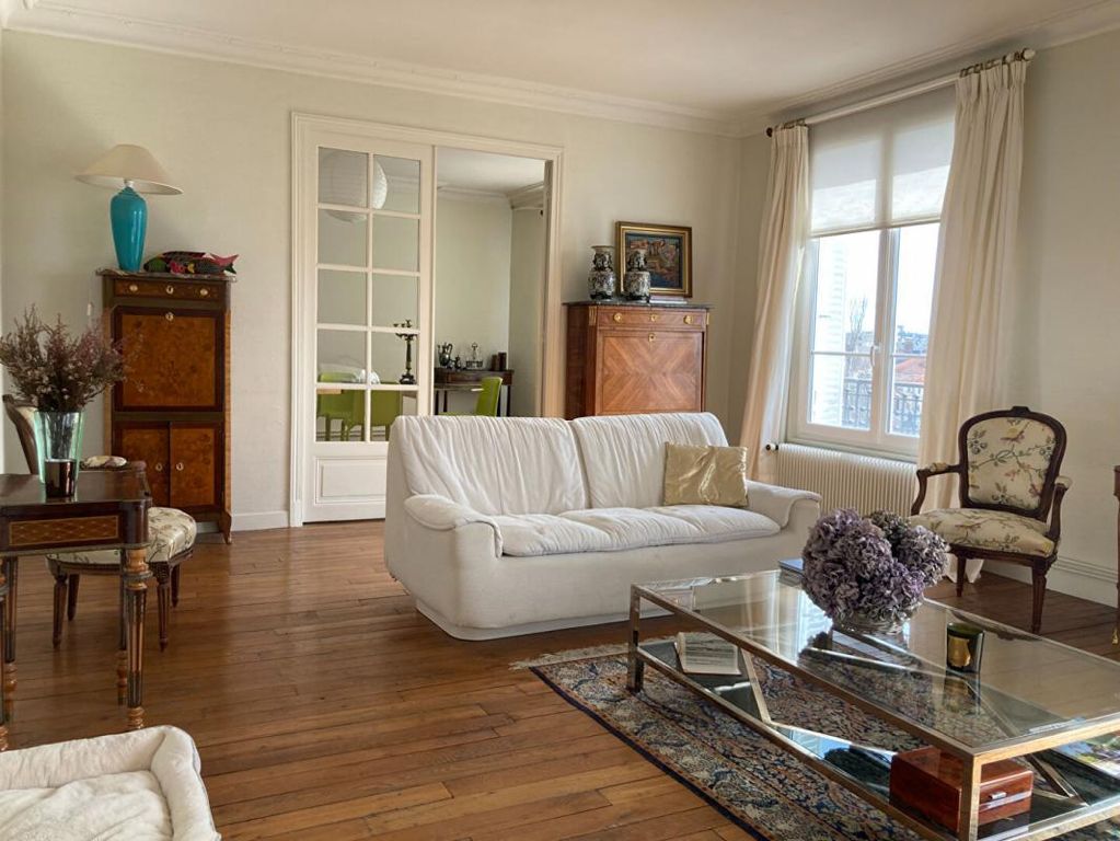 7 room luxury Apartment for sale in Reims, France 129528288