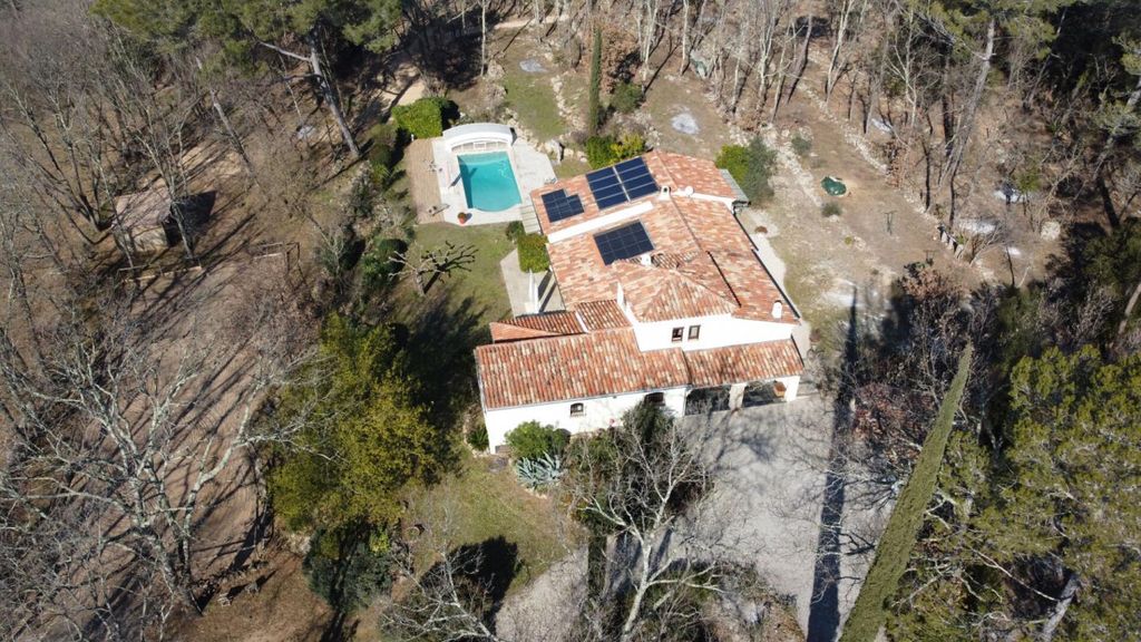 Luxury Villa for sale in SaintPaulenForêt, French Riviera