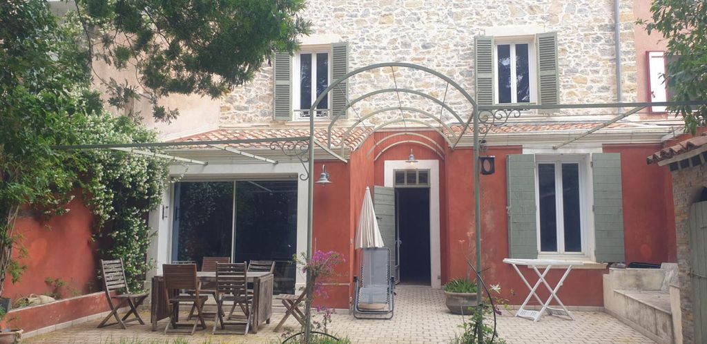 Villa de luxe de 9 pièces en vente Toulon, Provence-Alpes-Côte d'Azur