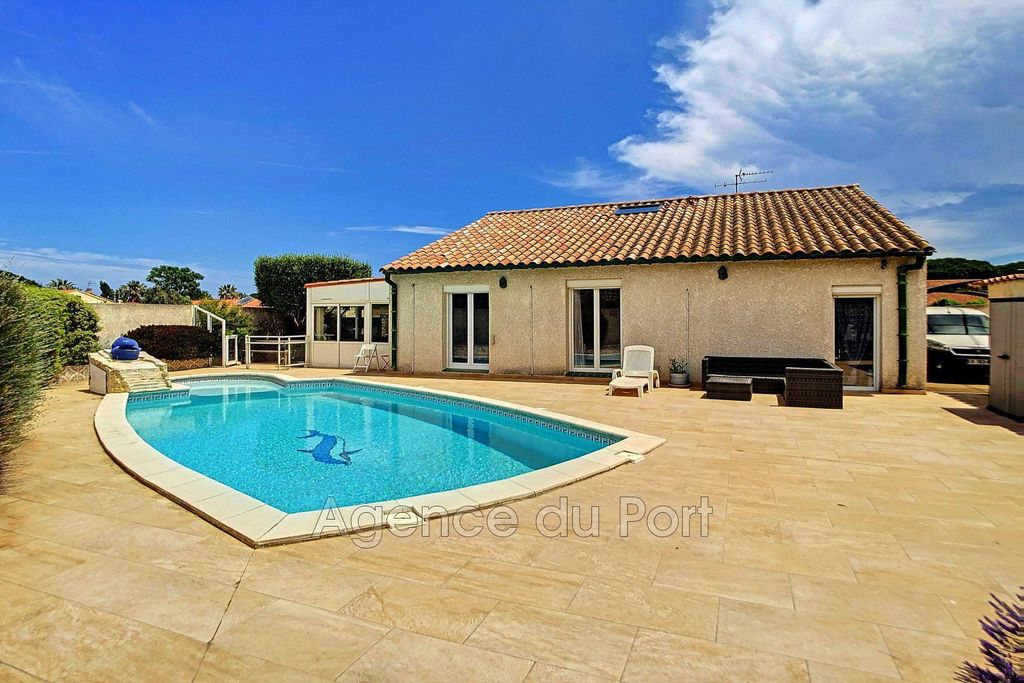 Villa de luxe de 6 pièces en vente SaintCyprien, France 128947963